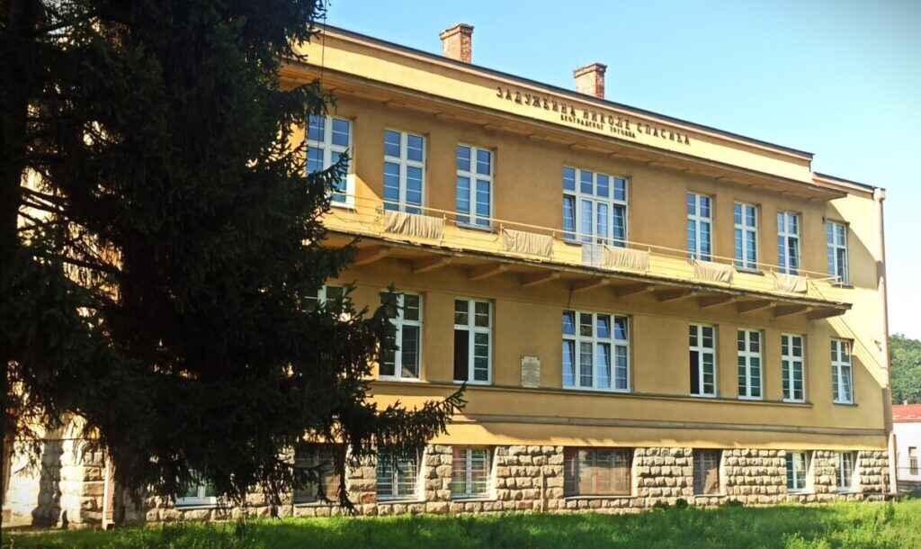 Болница у Крупњу - Задужбина Николе Спасића