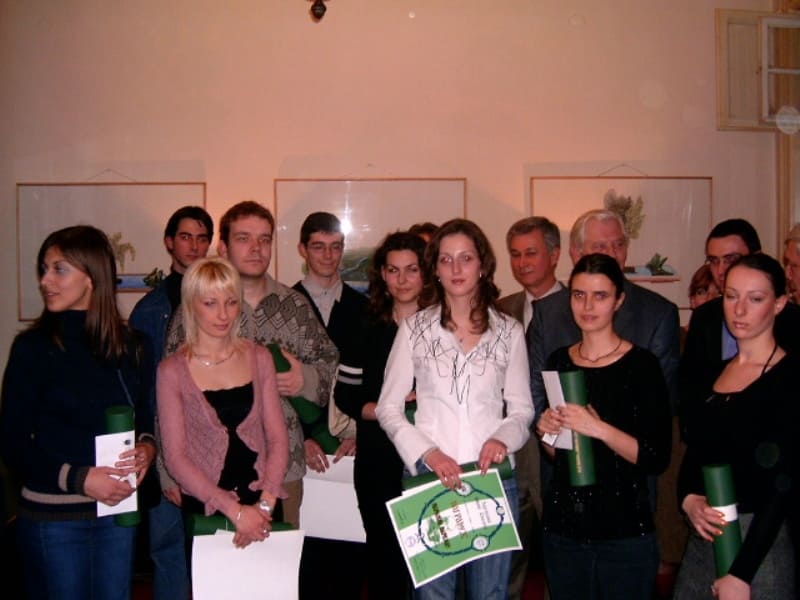 2004